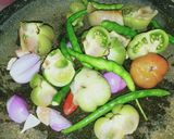 Foto langkah ke 5 dari resep Ikan goreng tepung sambal kemangi praktis.