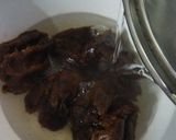 Foto langkah ke 1 dari resep Es Bongko Kurma Kuah Susu.