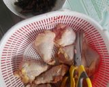 Hình bước làm 2 của món Gà cuộn Nấm.