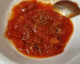รูปขั้นตอนการทำที่ 2 ของ Pizza Marinara บนขนมปัง แบบง่ายมาก