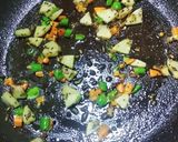 पिज्जा फ्लेवर बटर फ्राइड इडली (Pizza flavour butter fried idli recipe in Hindi) रेसिपी चरण 2 फोटो