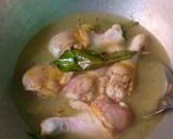 Foto langkah ke 3 dari resep Asem Asem Ayam Belimbing Wuluh (tidak pedas).