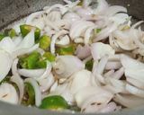 A picture of step 2 of Khara masala qeema.