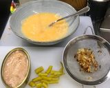 Foto del paso 1 de la receta: Tortilla de bonito en escabeche, cebolla pochada y piparras 💃💃