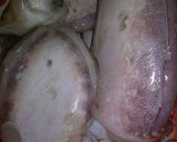 Foto langkah ke 1 dari resep Tumis Cumi Hitam Simple.