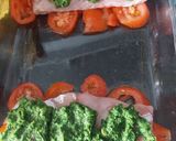Foto del paso 1 de la receta: Pescado saludable al horno con tomate y espinaca