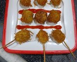 A picture of step 3 of Cheesy potatoes rools.