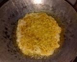 Foto langkah ke 3 dari resep Omelet putih telur/pizza mie 🍝.