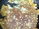 चीझ फ्लफ्फी एग इन खुबुस (cheese fluffy egg and khubus recipe in marathi)