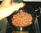 A picture of step 2 of Peanut disco salad.