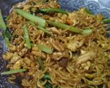 Foto langkah ke 10 dari resep Bakmi Goreng ala anak kosan.