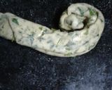 A picture of step 4 of Methi lachcha parantha.