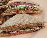 صورة لخطوة 1 من وصفة سندويش التوست بالدجاج واللانشون 🥪🤩