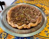 Une image de l'étape 8 de Tarte feuilletée renversée aux figues blanches et gelée pomme citron vert.
