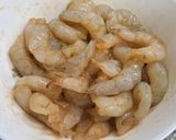 รูปขั้นตอนการทำที่ 2 ของ ข้าวไข่ข้นกุ้ง