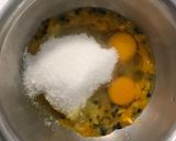 Hình bước làm 1 của món Bánh bông lan sữa chua chanh dây