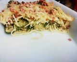 # 23 04 26 Remek kis vacsora, cukkini brokkoli spagetti parmezán combó recept fázis 9 fotója