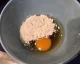 Une image de l'étape 7 de Tarte aux prunes Ruby et noix de pécan.