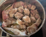 Foto del paso 2 de la receta: Conejo en salsa de manzana