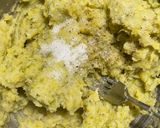 Kelbimbó püré recept fázis 2 fotója