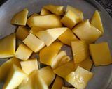 A picture of step 3 of Mango ice cream.