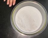 A picture of step 5 of Rose Mango Cake.