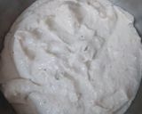 A picture of step 2 of Medu vada.