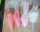 Foto langkah ke 8 dari resep 182. Ombre Cake Pinky Lovers (Bolu Kukus).
