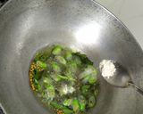 रोस्टेड पोहा चिवडा (Roasted Poha Chivda recipe in Hindi) रेसिपी चरण 2 फोटो