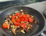 Foto del paso 3 de la receta: Tagliatelli de trufa con setas deshidratadas