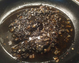 Foto del paso 2 de la receta: Arroz negro marinero