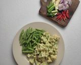 Foto langkah ke 1 dari resep Tumis Kembang Kol Buncis Ayam.