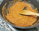 Foto del paso 4 de la receta: Fideuà amb calamar i gamba vermella