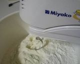 Foto langkah ke 1 dari resep Roti sobek isi tepung susu.