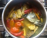 Foto langkah ke 4 dari resep Pindang tulang dan kepala ikan / palumara.