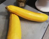 Une image de l'étape 2 de Spaghetti de courgettes jaune au curry.