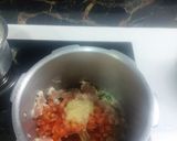 A picture of step 2 of Chicken veggies polaw.