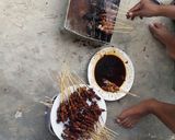 Foto langkah ke 3 dari resep Sate ayam dan kulit.