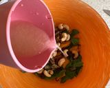 Foto del paso 7 de la receta: Ensalada de quinoa con arándanos secos, calabaza asada y cebolla caramelizada