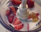 Φωτογραφία βήματος 1 της συνταγής Smoothie φράουλα