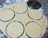 صورة لخطوة 3 من وصفة بيتزا 🍕