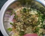 A picture of step 1 of Palak pakore.