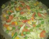 A picture of step 3 of Mix Veg Soup.