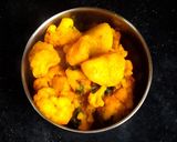 আলু ফুলকপির তরকারি (aloo Fulkopir tarkari recipe in bengali) রেসিপির ধাপ 4 ছবি