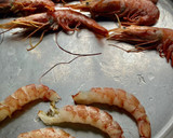 Foto del paso 3 de la receta: Arroz venere con langostinos, shiitake y jamón ibérico