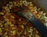 A picture of step 2 of Butter Beans Gravy.