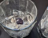A picture of step 6 of Butterfly pea boba tea.
