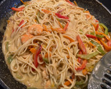 Foto del paso 4 de la receta: Tallarines con gambas al curry verde