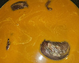 Foto del paso 5 de la receta: Canelón de carrilleras de cerdo al vino tinto con setas de temporada