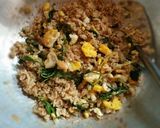 Foto langkah ke 3 dari resep Nasi Goreng Bayam.